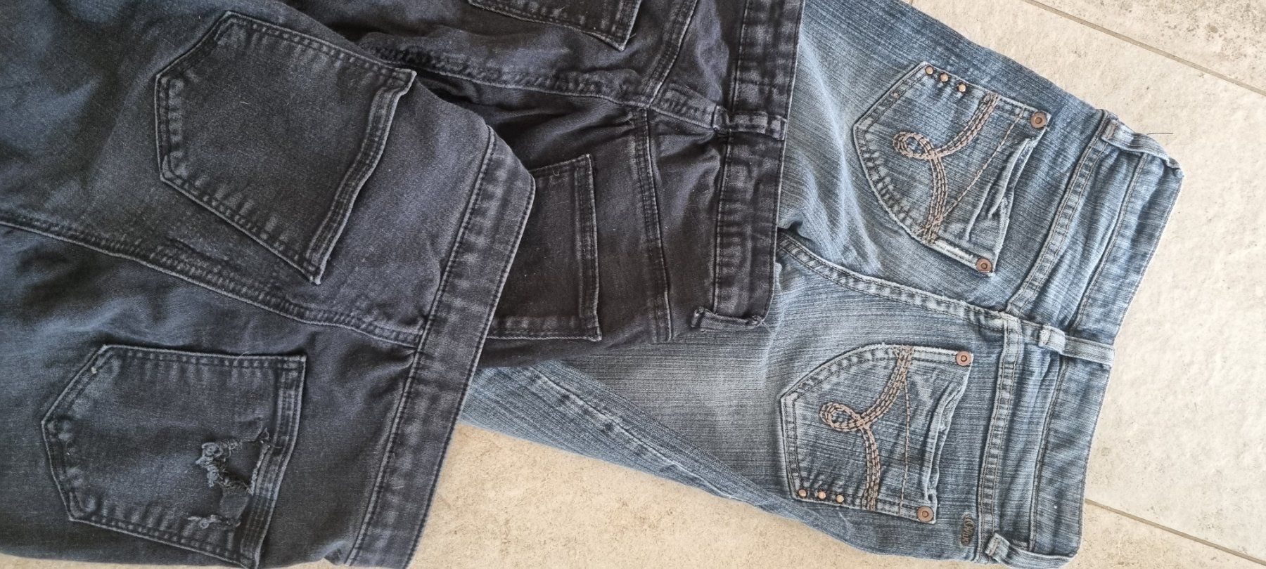 Pantaloni: 3 x Hosen gr.134 – Usato da Grossdietwil venduto da GNOM313 4
