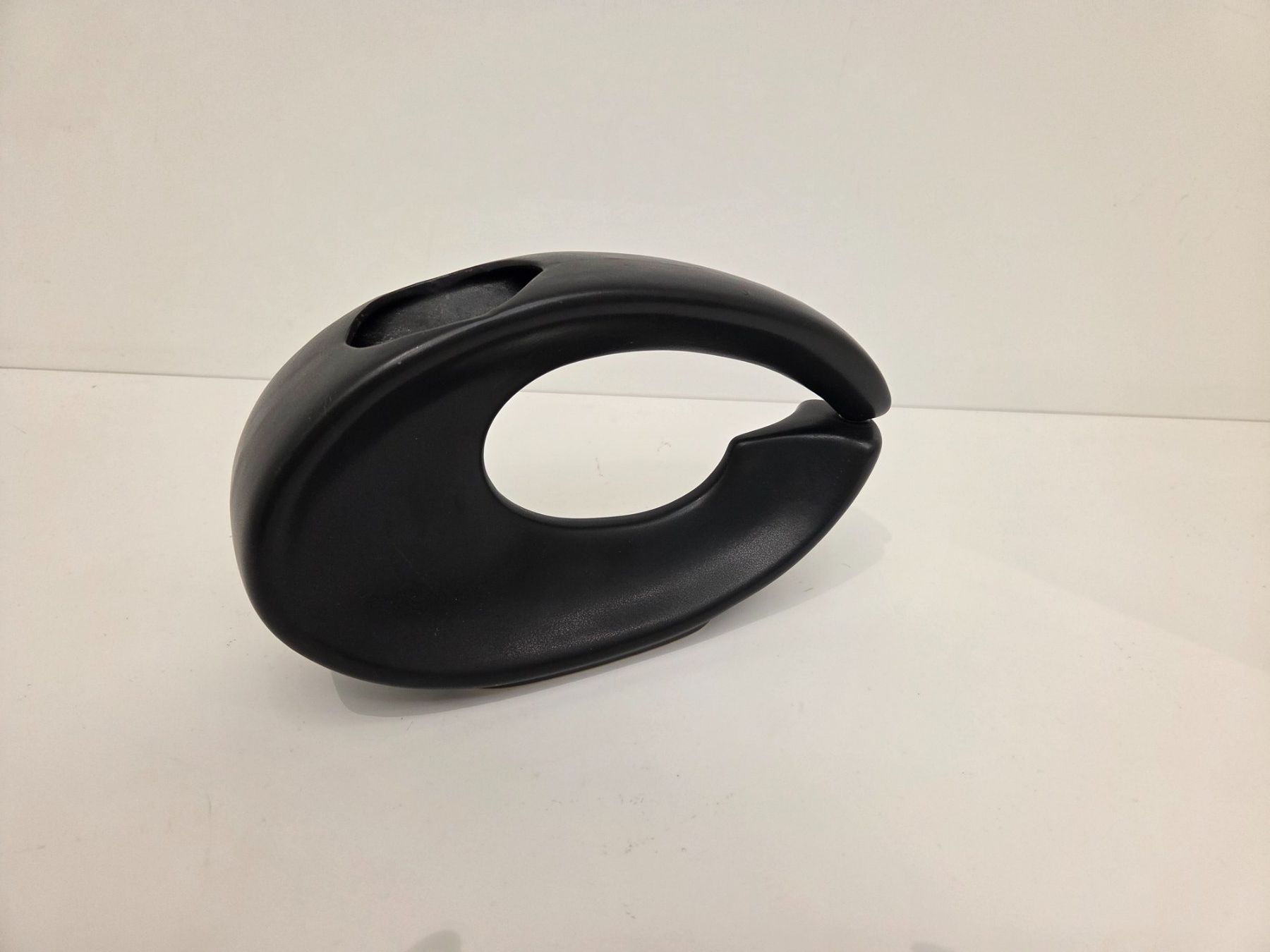 Vasi & Recipienti: Vintage Assymmetrical Gloss Black Ikebana Vase – Usato da Gersau venduto da pd-design-and-art 4