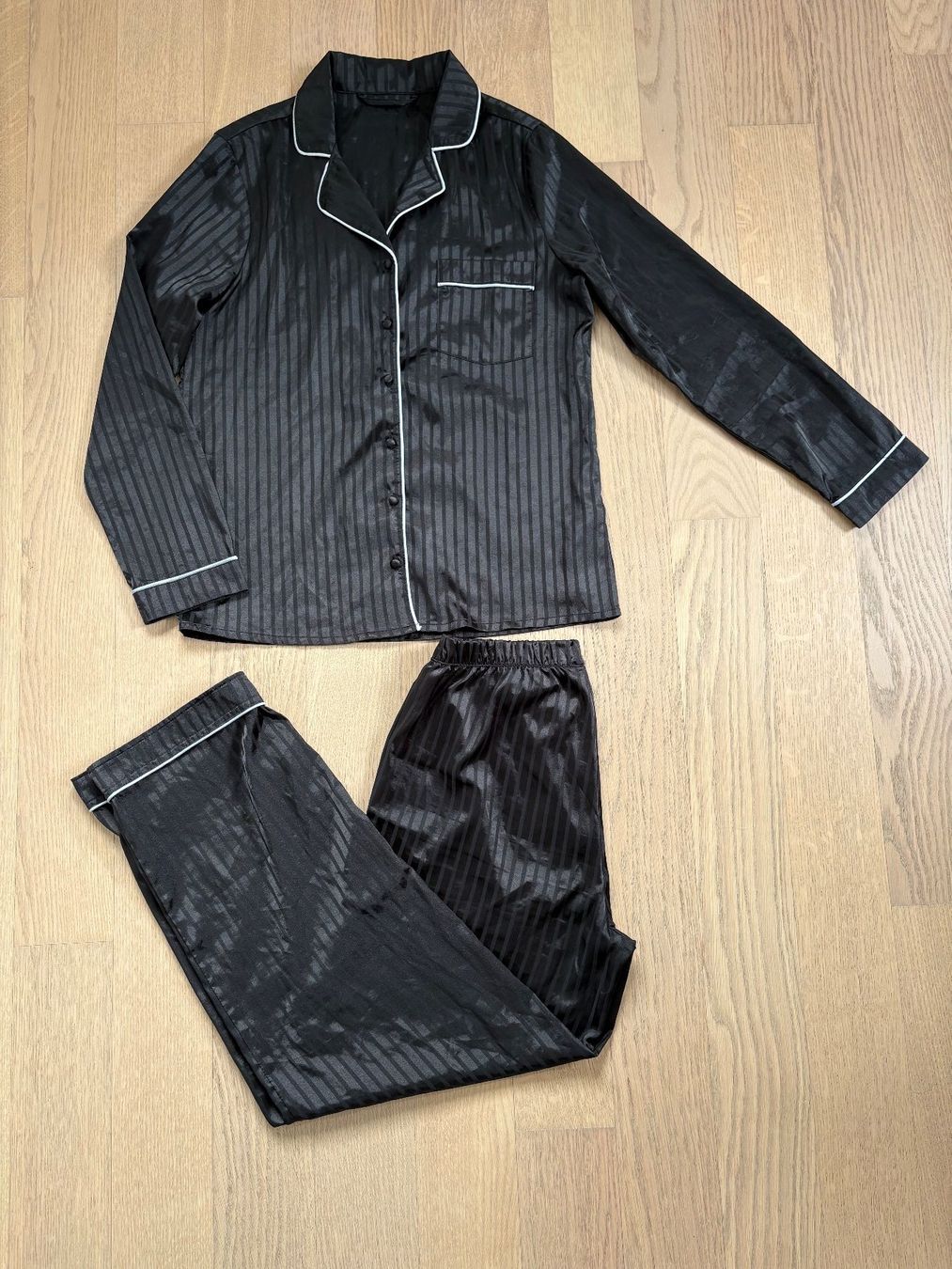 Pigiama & Simili: Pyjama Gr.XXS / 32 – Usato da Gossau SG venduto da Black-Queen 1