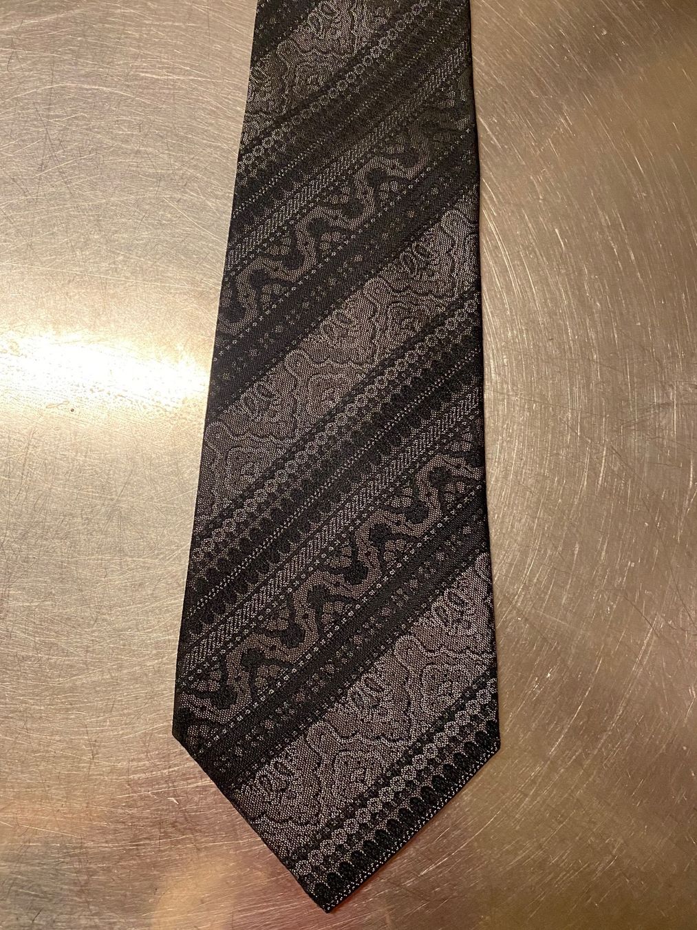 Cravatte: Beautiful Vintage silk VALENTINO tie – Nuovo (secondo la descrizione) da Grund b. Gstaad venduto da PlageNeige 1