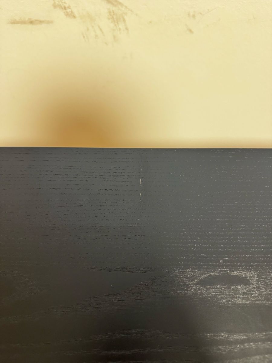 Ikea Scrivanie: IKEA Bekant 160cm x 80cm – Usato da Baar venduto da uncommon2 2