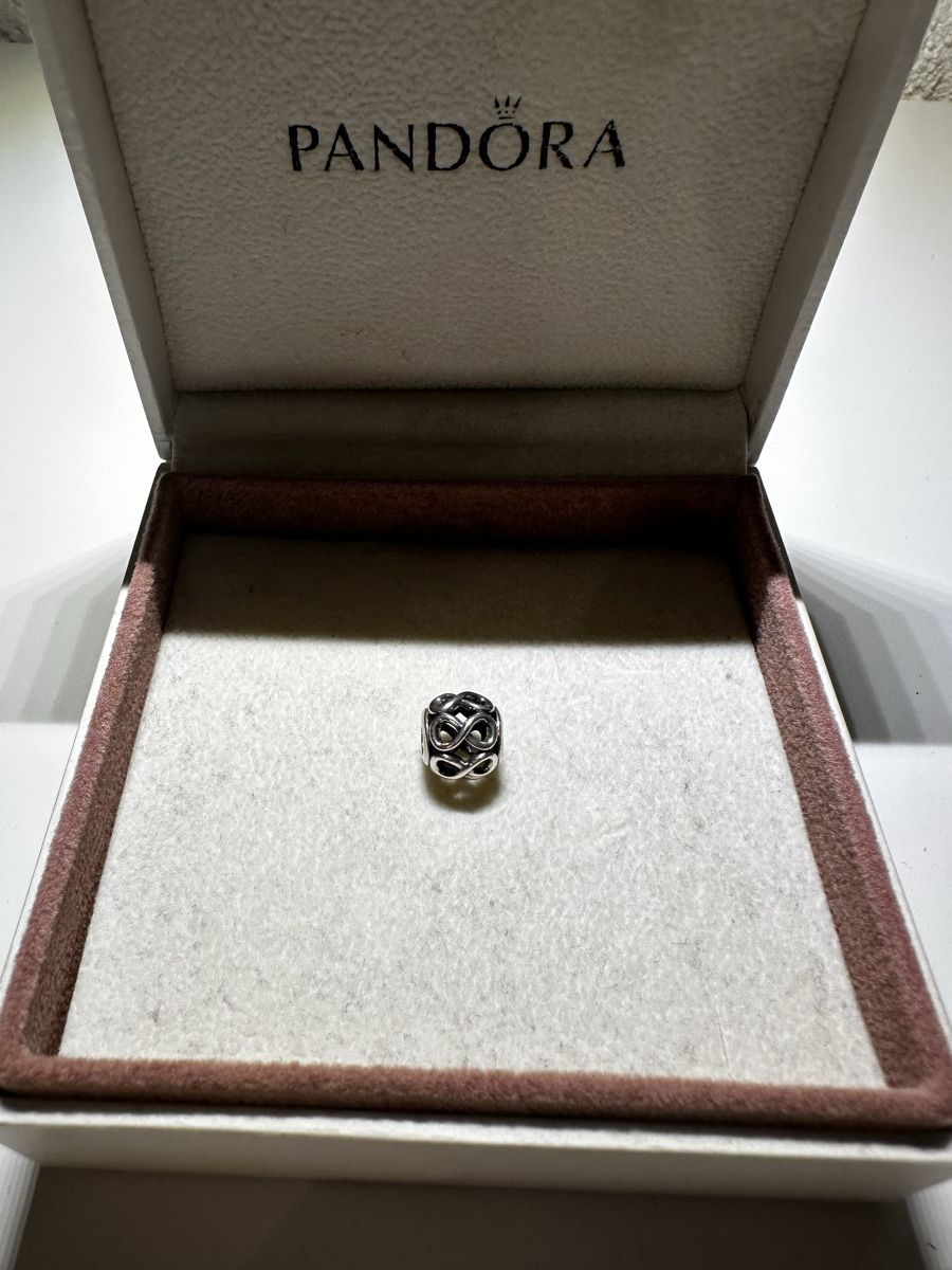 Pandora Anhänger: Pandora Anhänger Infinity – Gebraucht aus Schmitten FR von ale_w9b7