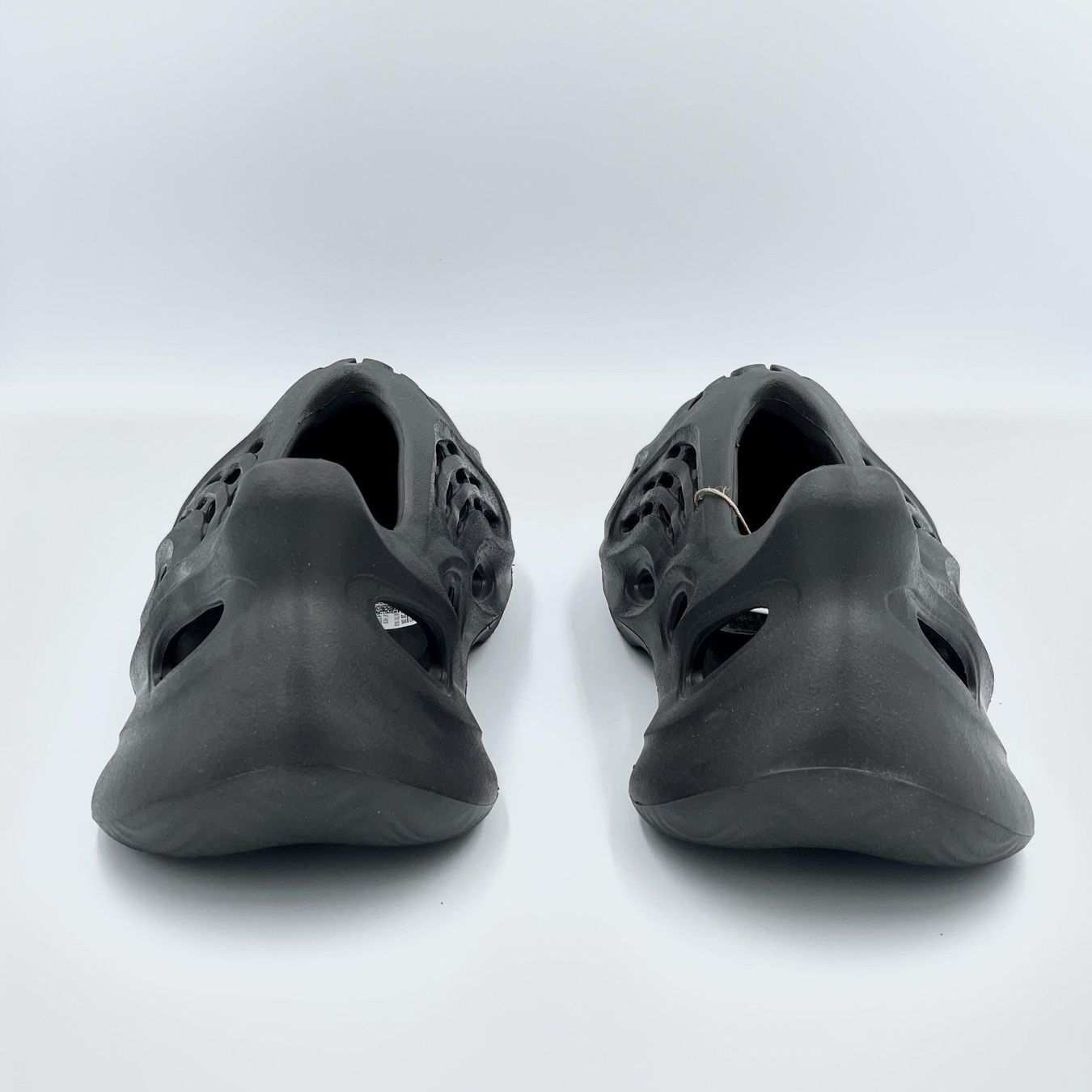 Adidas Scarpe da uomo: Adidas Yeezy Foam Runner Onyx EU 46 – Nuovo e nell'imballaggio originale da Erlinsbach venduto da sasneakers 3