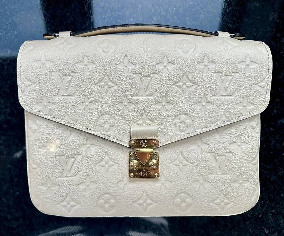 Sacs femmes: Borsa Louis Vuitton originale mai usata  – D'occasion à Ascona par Glen1 1