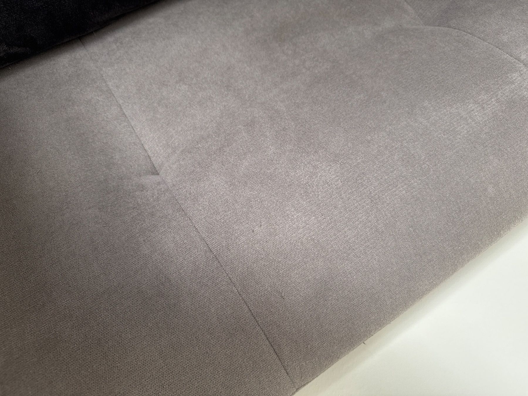 Letti: Boxspringbett mit Kopfteil grau 140x200 cm – Usato da Frauenfeld venduto da pia_krt25 1