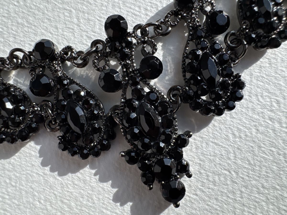 Catenine: Elegante schwarze Halskette mit Strass Steinen – Usato da HORGEN venduto da vladibarca10 7
