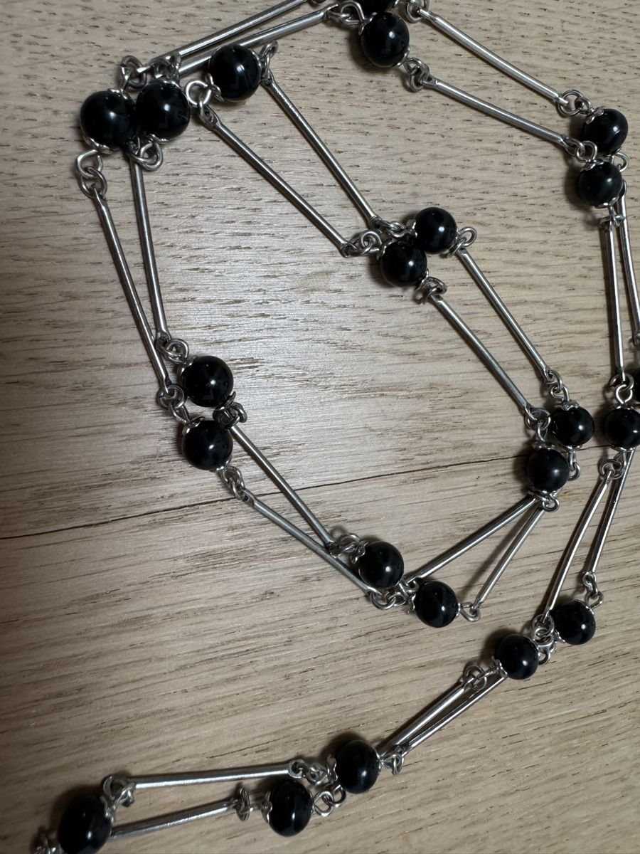 Catenine: Lange Halskette mit schwarzen Kugeln – Usato da Winkel venduto da Schorley 2