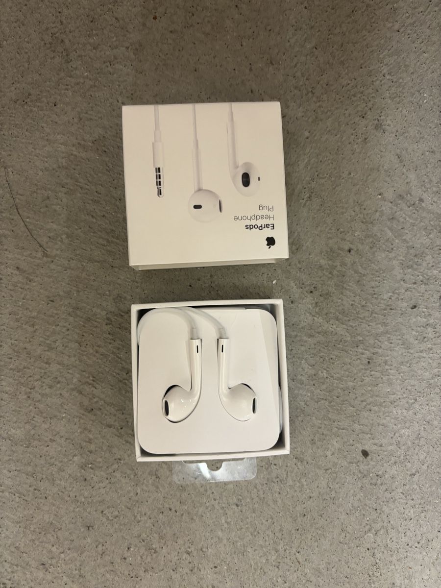 Apple Kopfhörer: Apple kopfhörer – Neu und originalverpackt aus Zürich von JMima