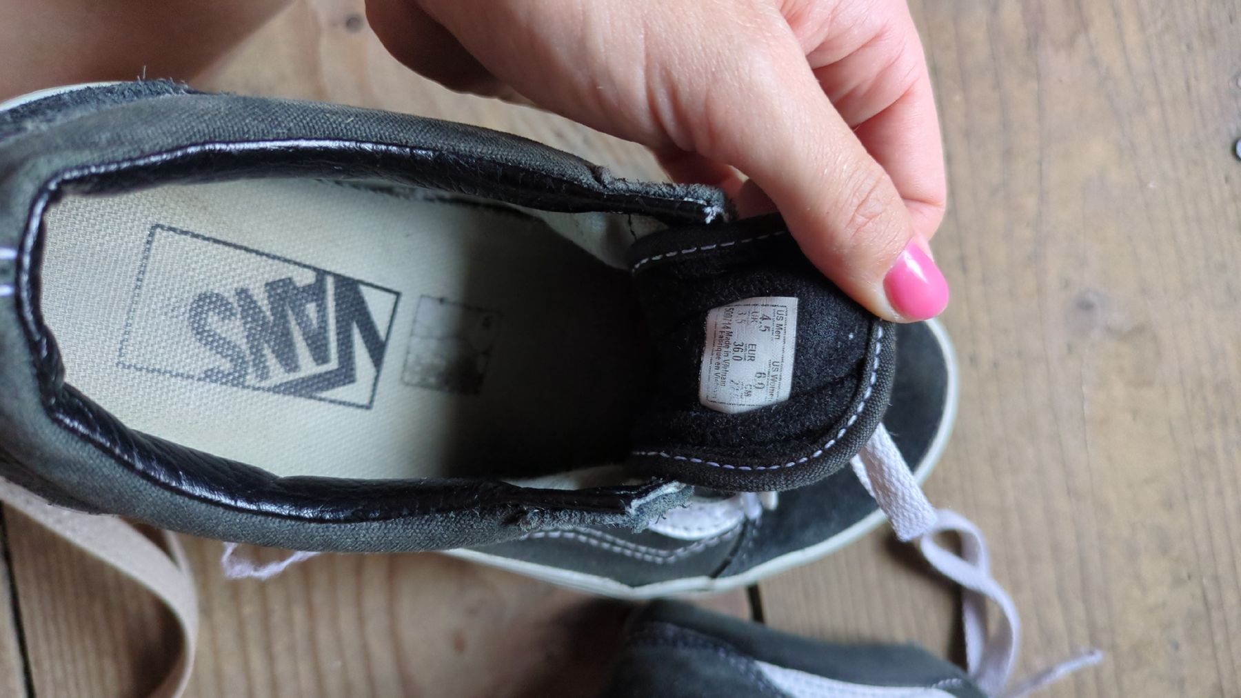 Herrenschuhe: Vans Turnschuhe, Grösse 36, Wildleder – Gebraucht aus Brugg AG von SG1 2