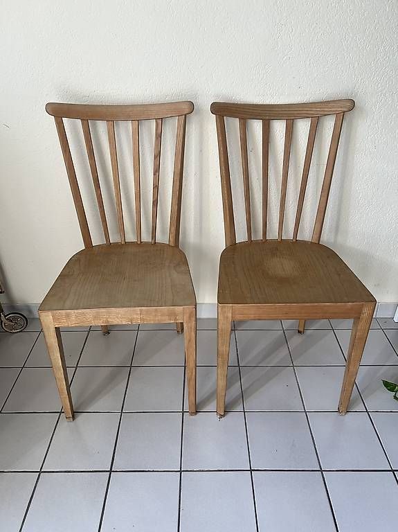 Stühle: 2 Vintage Holzstühle – Gebraucht aus Zürich von tat_77wx