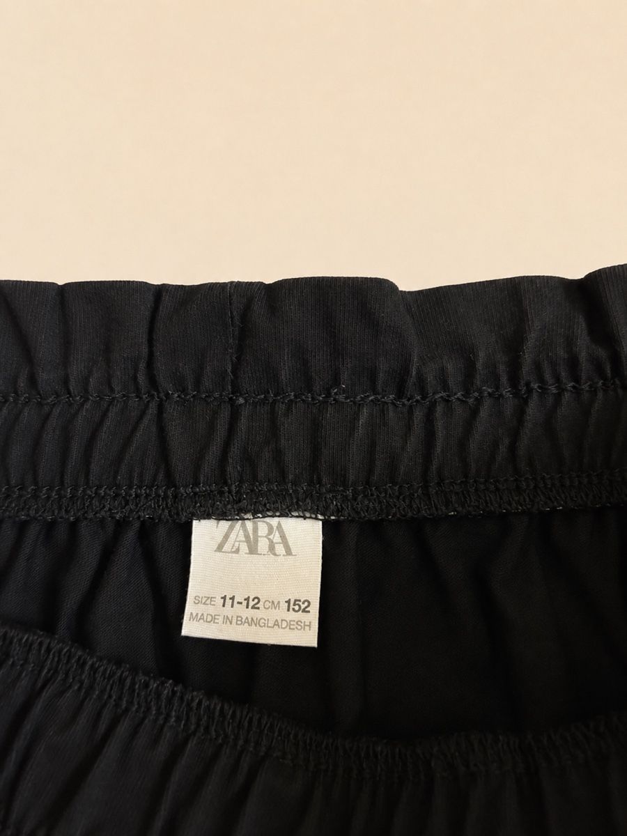 Zara Pantalons: SHORT NOIR À CORDON – Neuf (Voir description) à Lausanne par mar_6snp 2