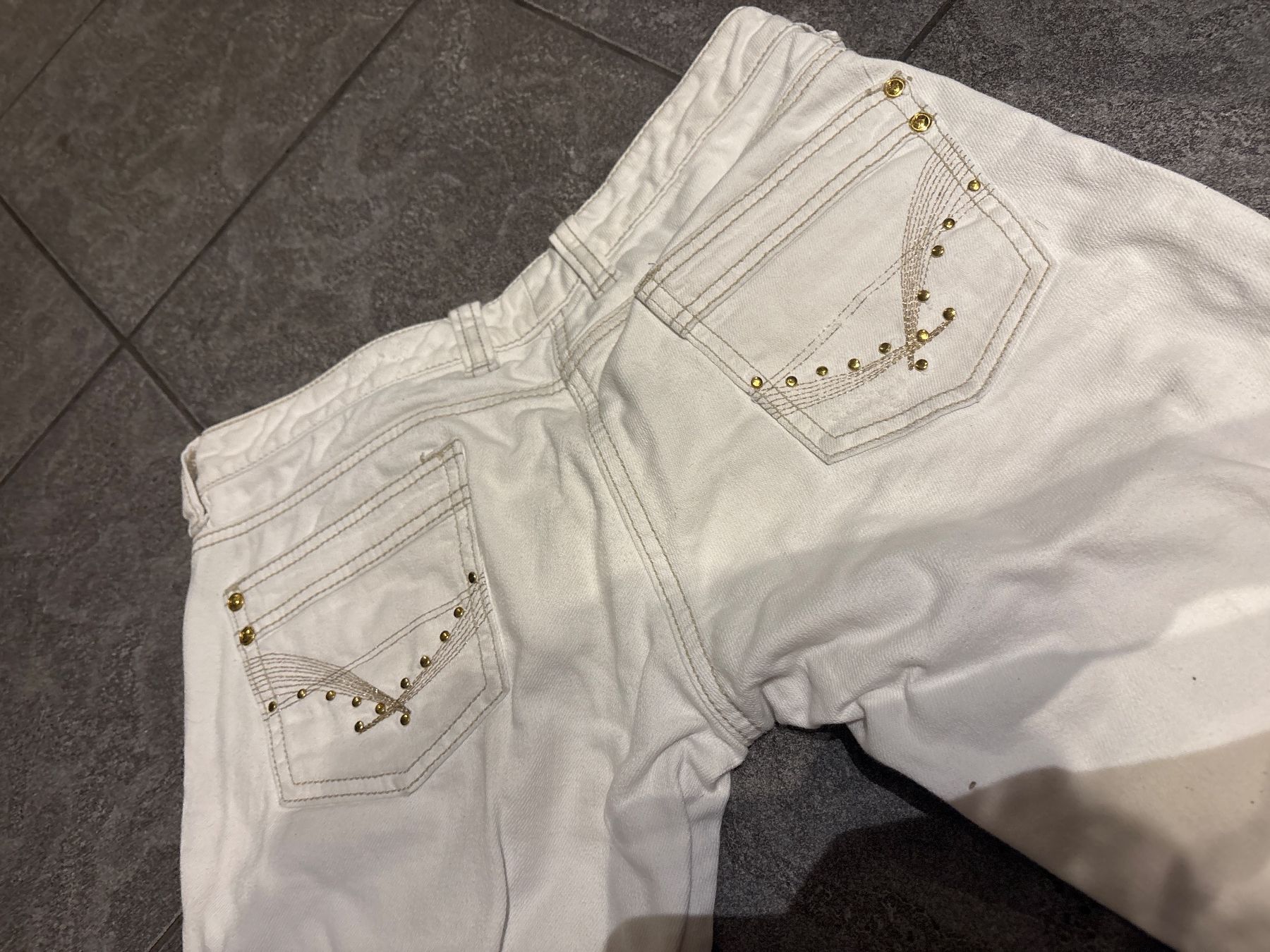 Jeans: Weisse Damenenjeans Gr. 38 – Gebraucht aus Andwil SG von schmei 3