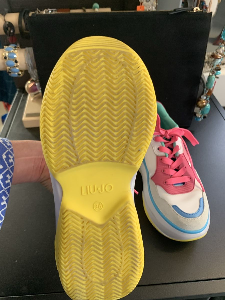 Liu Jo Chaussures femmes: Liu Jo farbige sneakers 36 – D'occasion à Unterseen par jpowers1971 6