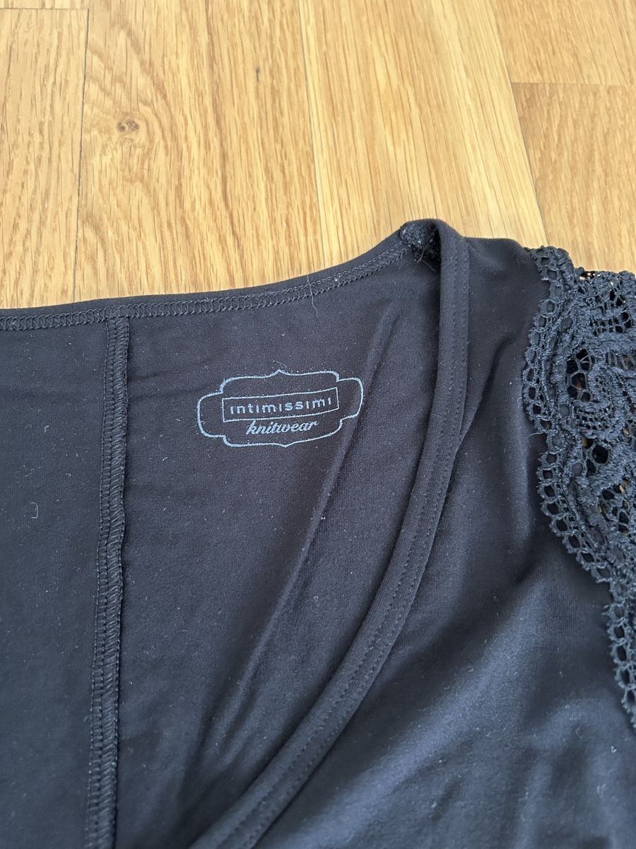 Intimissimi T-shirt: Tshirts von Intimissimi Gr M – Usato da Dübendorf venduto da Ecacace 3