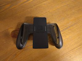 Nintendo Switch Charging Grip (original)