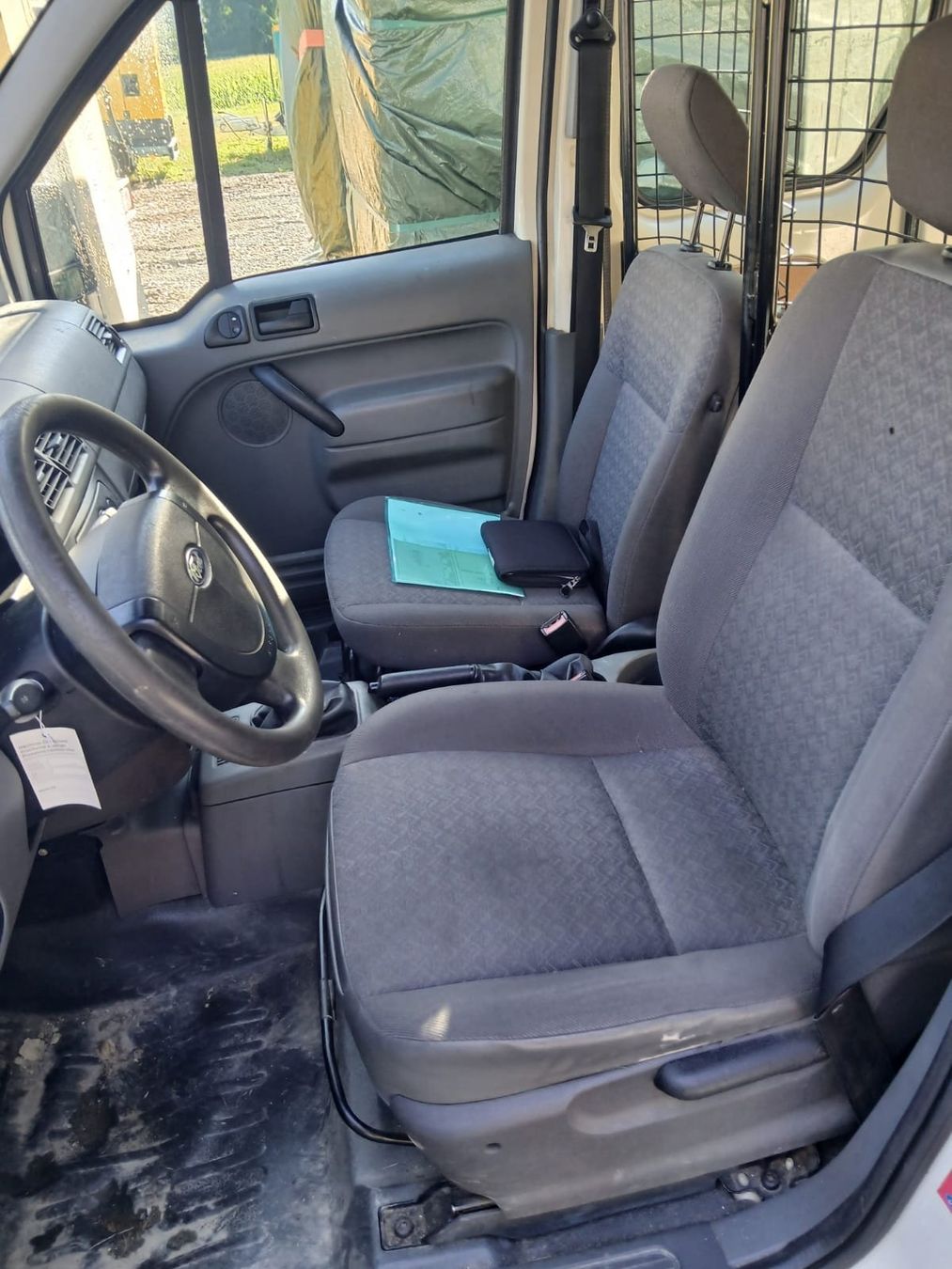 Ford Veicoli commerciali: Ford Transit Connect fourgon blanc 2005 occasion – Usato da Riddes venduto da Tech-1 6