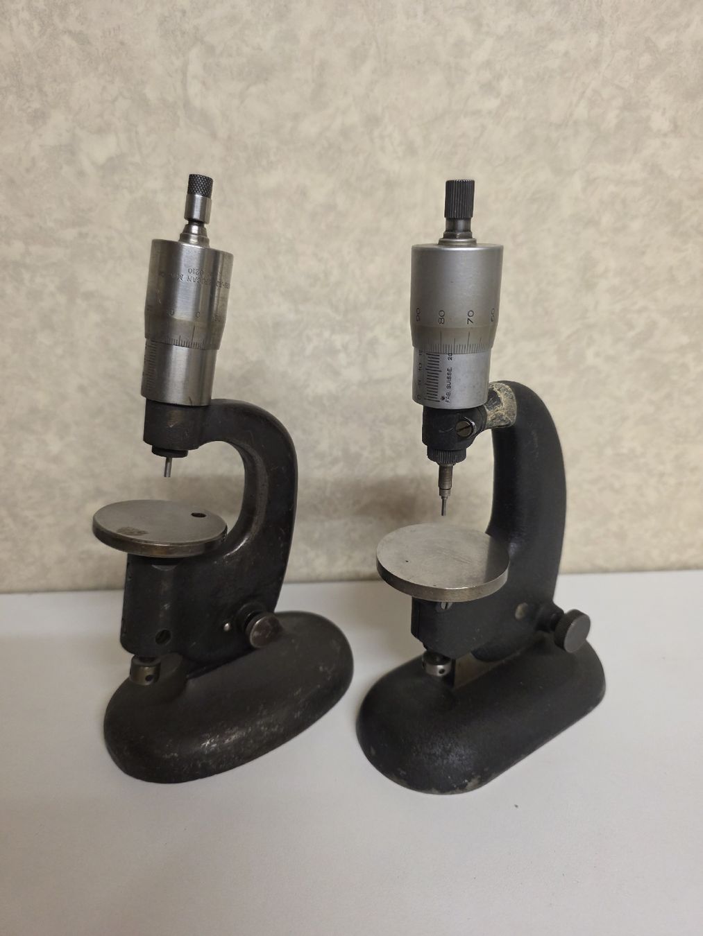 Misurare: lot de 2 comparateurs – Usato da Le fuet venduto da Alan1414