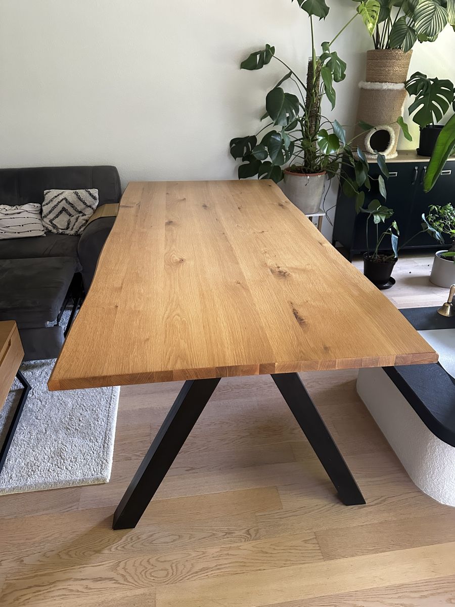 Tische: Massiver Esstisch aus Eiche - 210x100x75 cm – Gebraucht aus Bottmingen von fab_vy5d