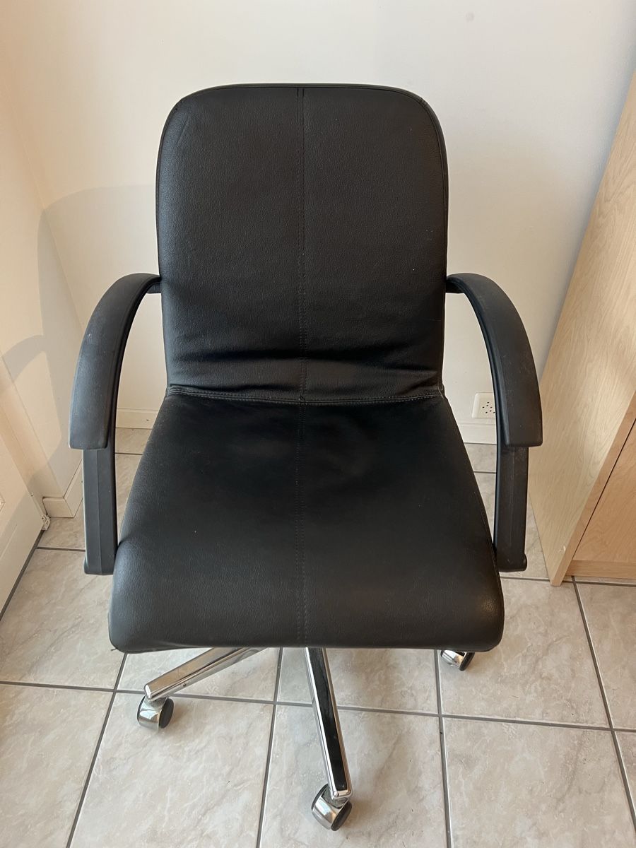 Chaises: Bürostuhl Leder – Neuf (Voir description) à Winterthur par Trevi21 4