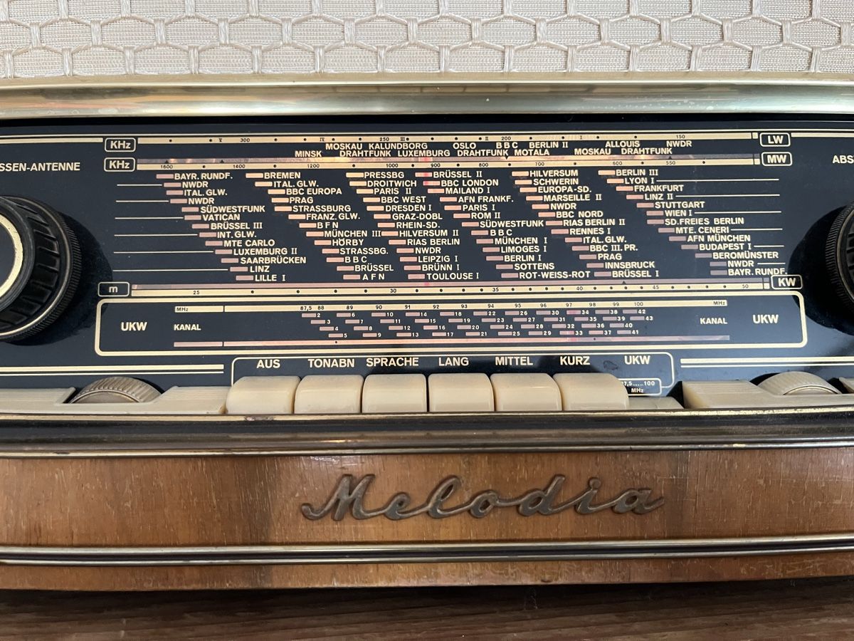 Radios: röhrenradio graetz melodia – Gebraucht aus Lengnau BE von Meij 3