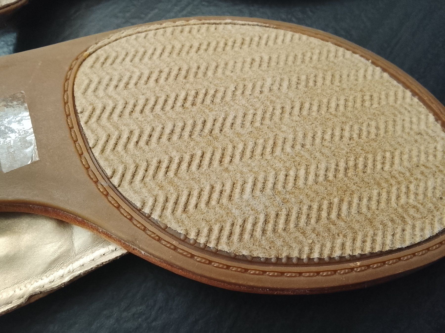 Guess Scarpe da donna: Sandales plates Guess, neuves, taille 39 – Nuovo (secondo la descrizione) da Chavornay venduto da didou2009 7