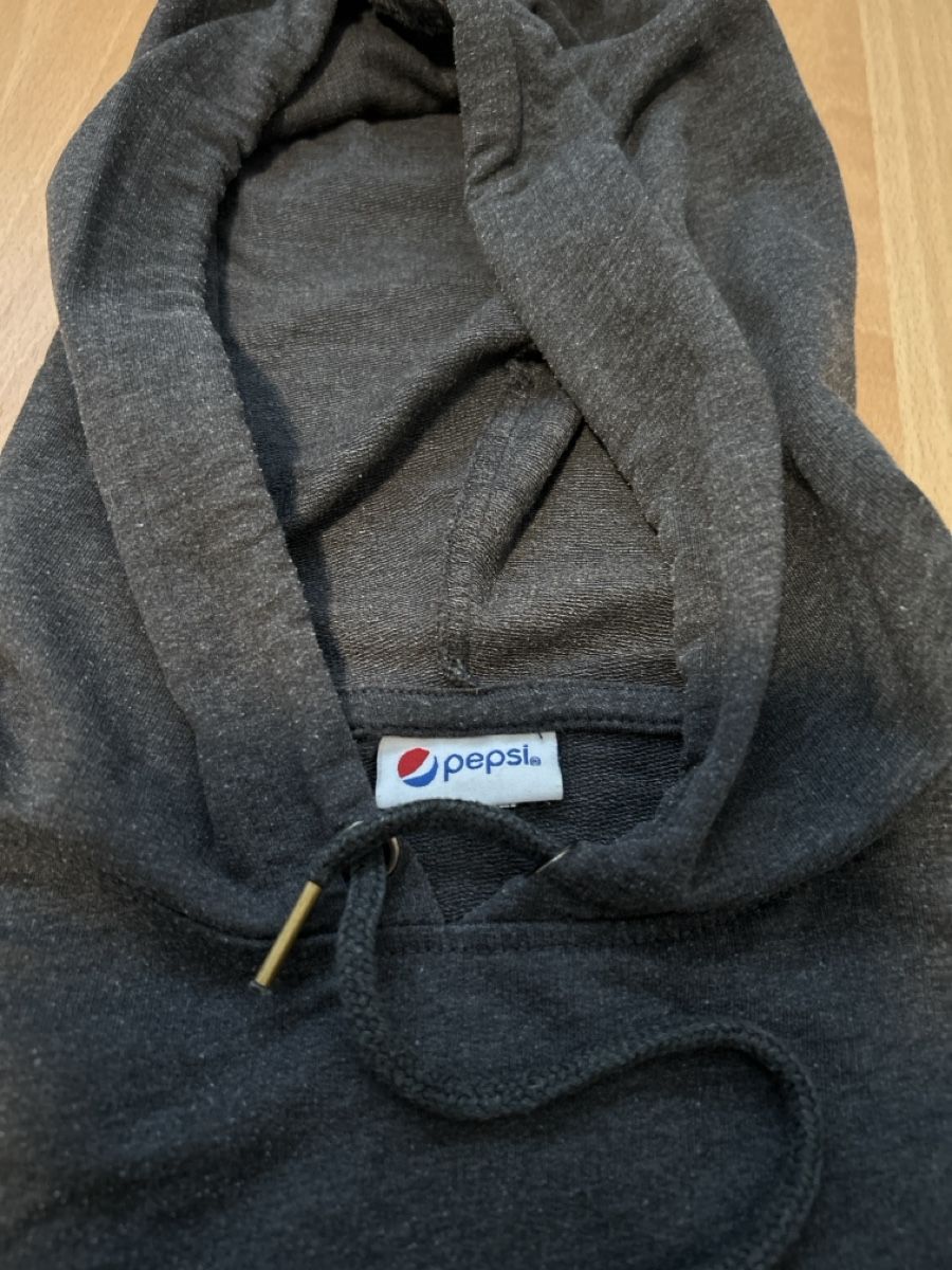 Pullover & Sweatshirts: Kapuzen-Pullover Gr.40 – Gebraucht aus Kreuzlingen von jamie45 1