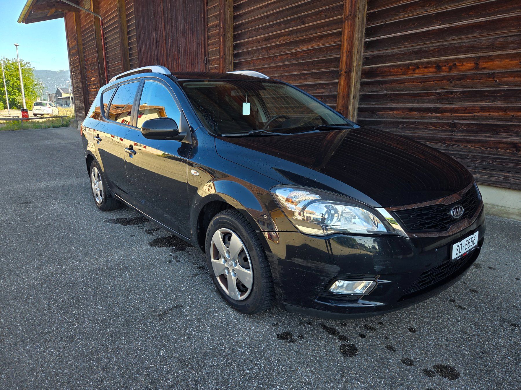 Kia Automobili: Kia Ceed 1.4 SW ISG - MFK 18.06.2026 – Usato da Solothurn venduto da LYRELA 5