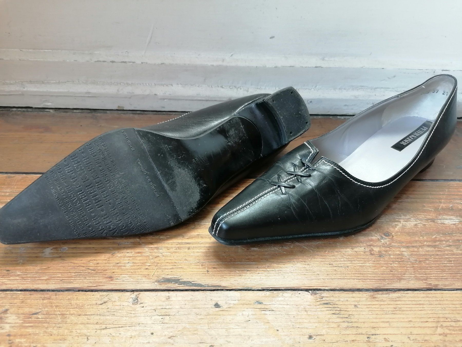Kaiser Scarpe da donna: Peter Kaiser, Leder schwarz, Grösse 6 1/2, Made in Germany – Usato da Basel venduto da Melodrom 1