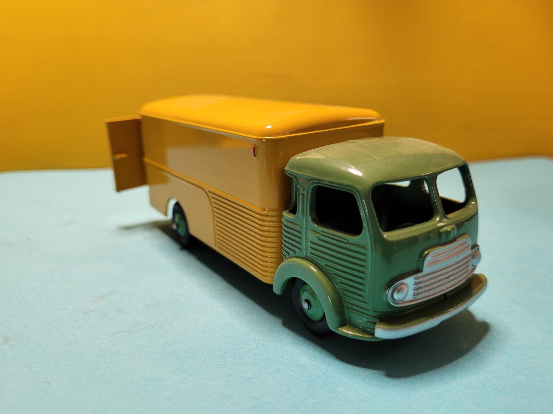 Dinky Toys Modellautos: Fourgon Simca Cargo Dinky Atlas – Neu (gemäss Beschreibung) aus Domdidier von Bimbo57 2