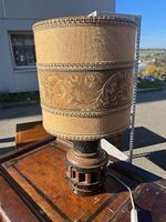 Lampe originale sur moyeu de roue de char