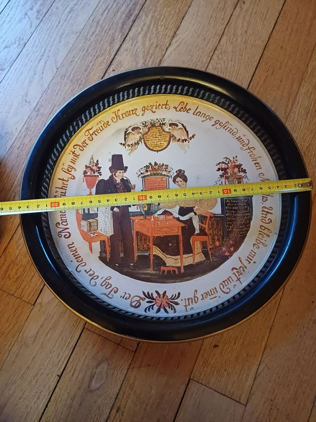 Servierplatten: Antikes Serviertablett – Gebraucht aus Zürich von carolina71 1