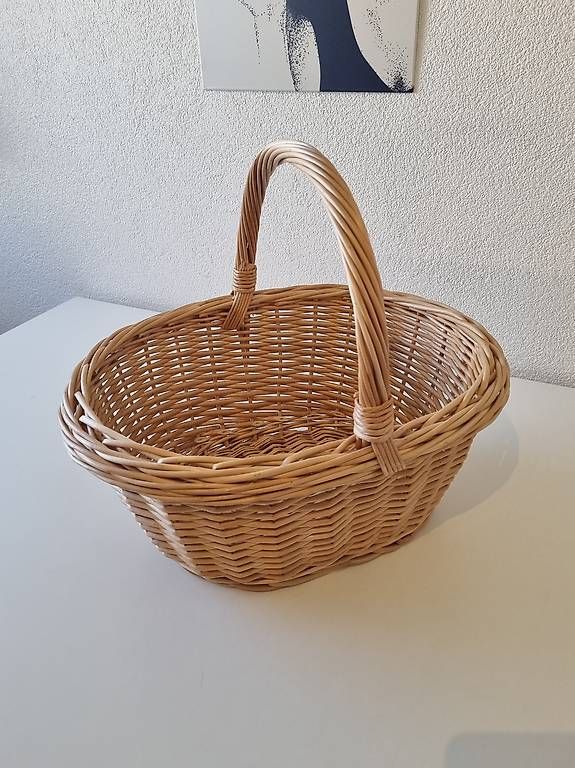 Autres articles pour la maison: Panier en osier – D'occasion à Gland par Khazmur1