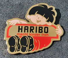 BB857 - Pin HARIBO macht kinder froh  /  Knabe Junge