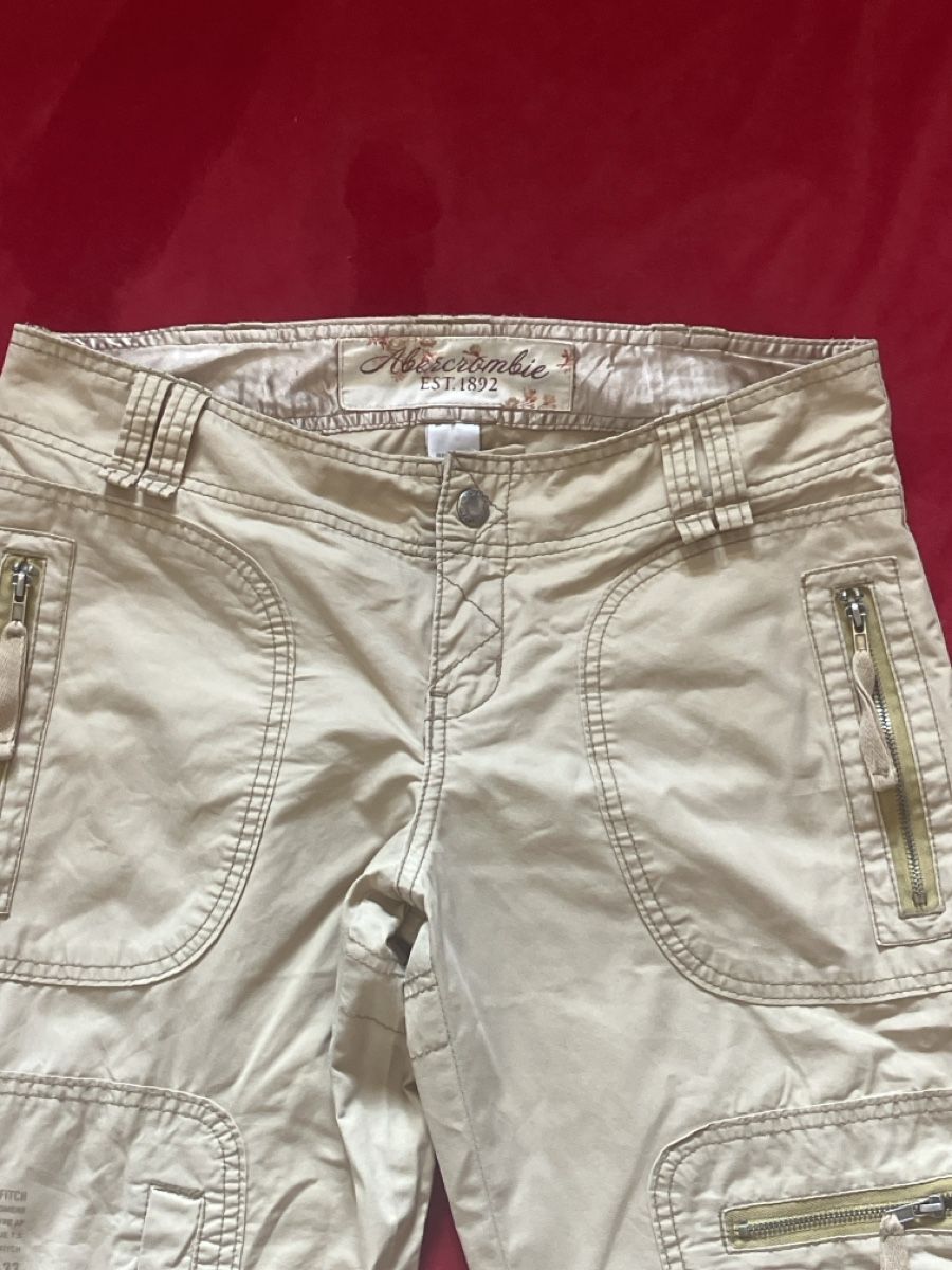 Abercrombie Pantaloni: Abercrombie Damenhose, Gr4 – Usato da Muralto venduto da jac_hkz5 1
