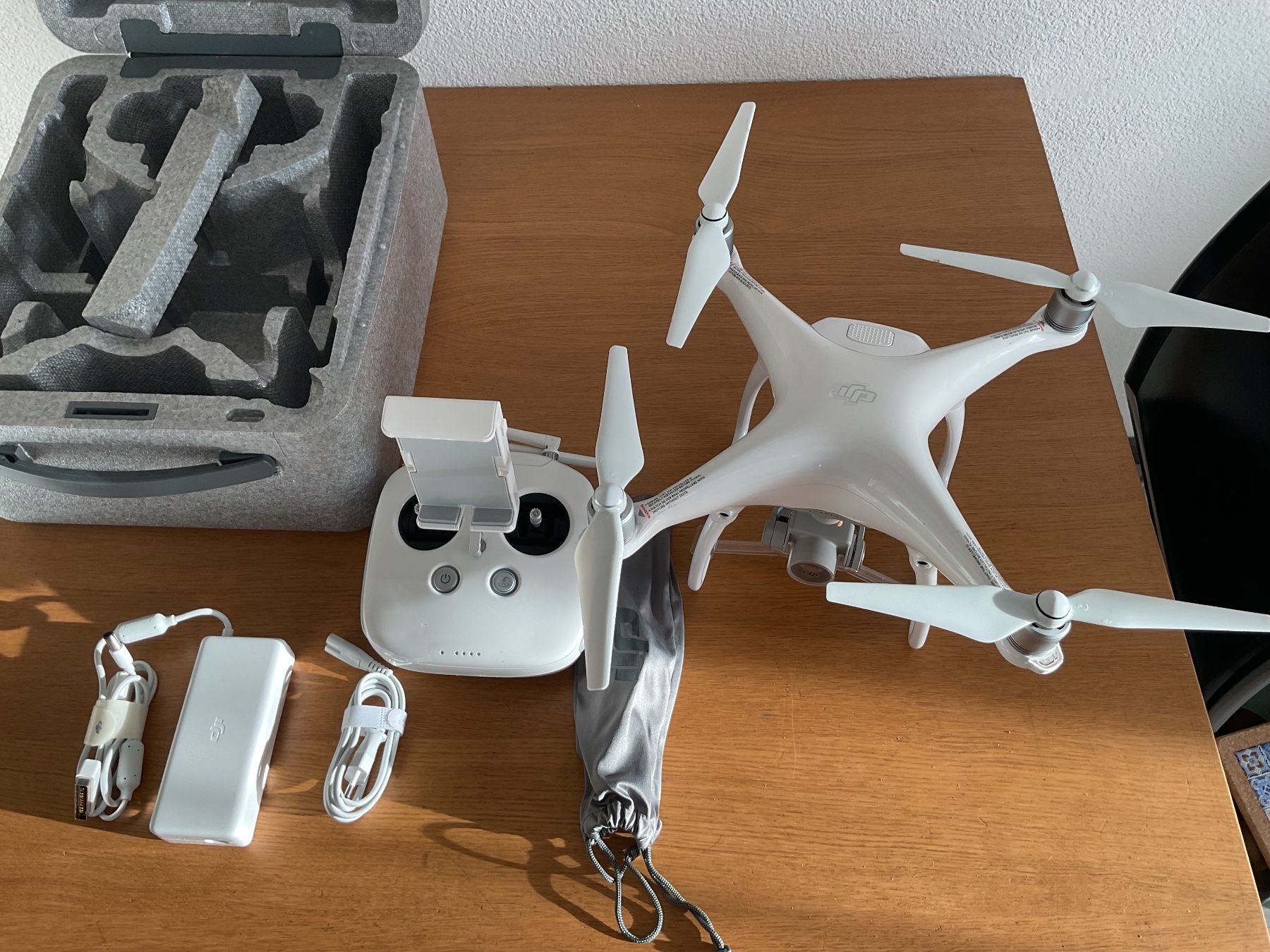 DJI Modellismo RC: DJI Phantom 4 – Nuovo (secondo la descrizione) da Torgon venduto da ber_8ktt
