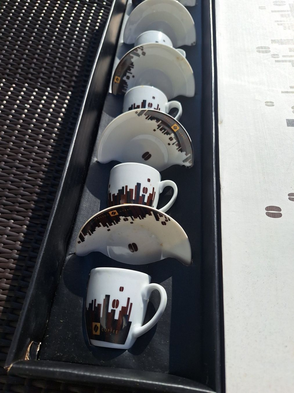 Set di piatti: Kaffeetassen Set - Coole Geschenk oder für Sammler – Usato da Ipsach venduto da nik_6hkj 2