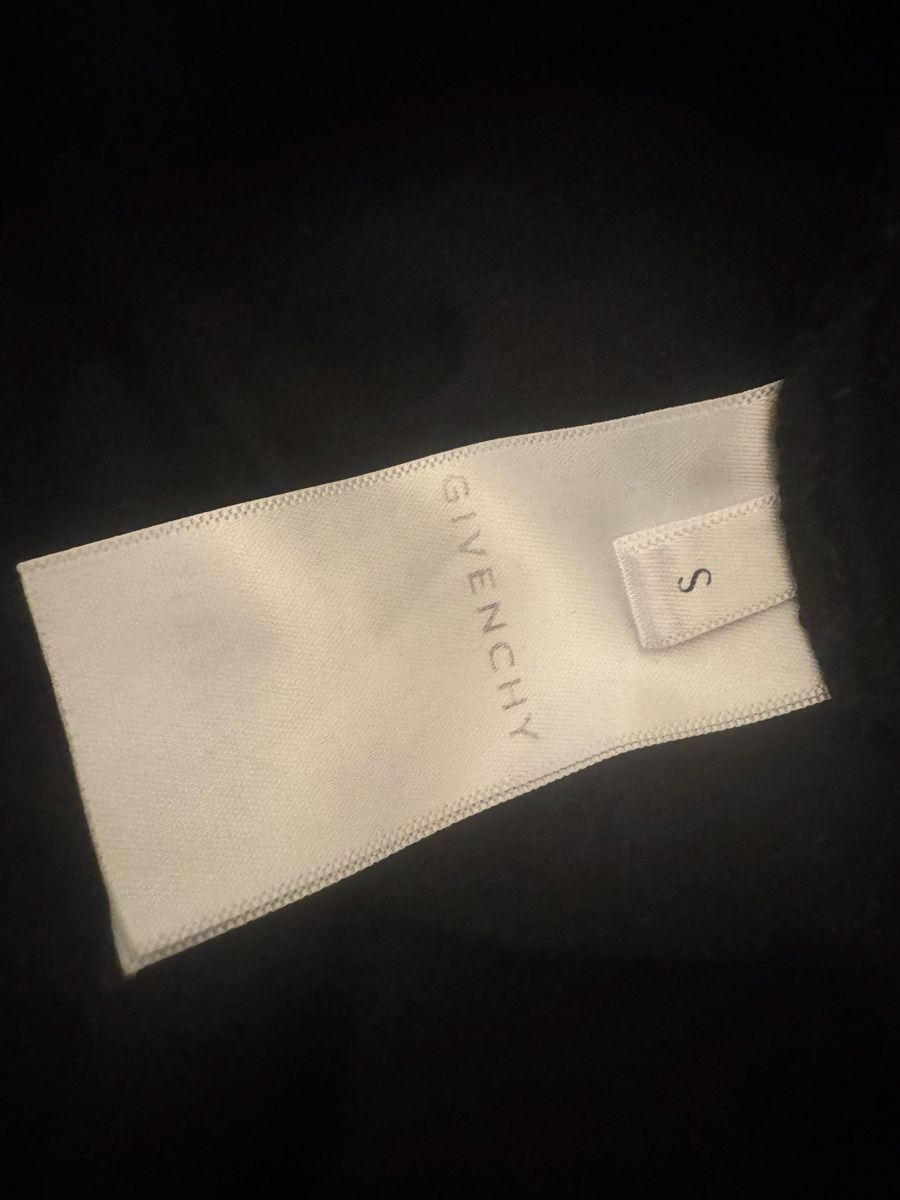 Givenchy T-shirt: T-Shirt Givenchy – Usato da Genève venduto da Dan83 3