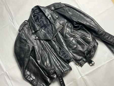 Lederjacke schwarz Grösse M gebraucht
