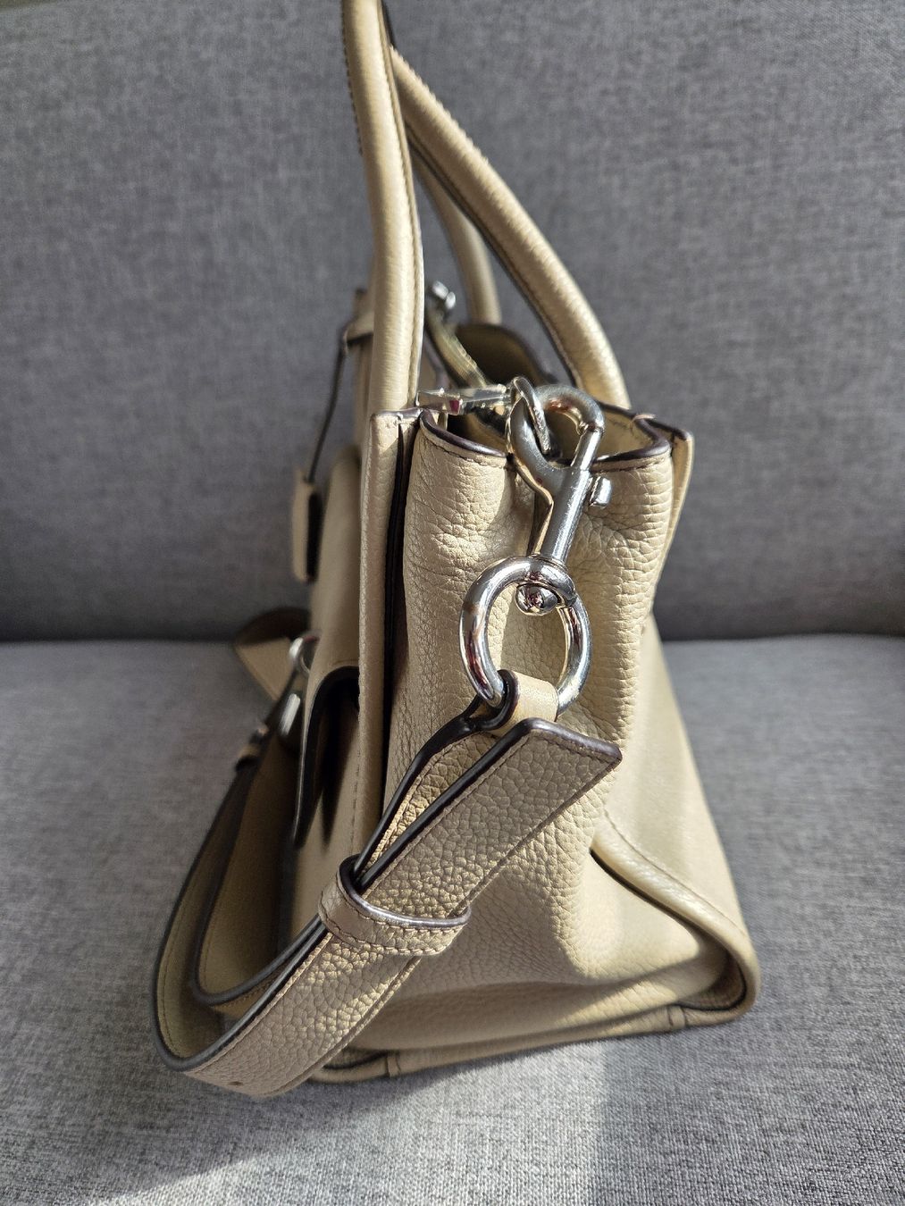 Marc Jacobs Borse da donna: Marc Jacobs Beige Leather Lock That Tote – Usato da Zürich venduto da clo_2hjf 1