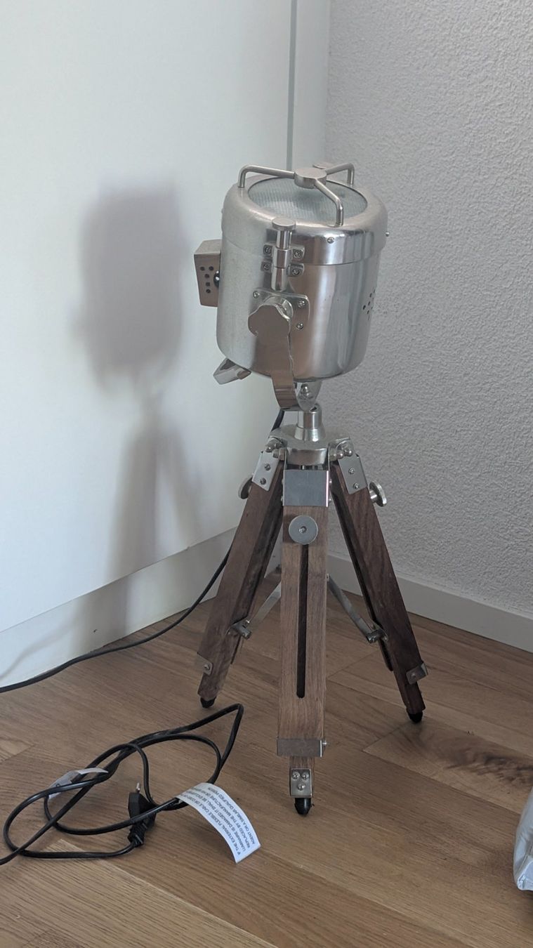 Lampes: Lampe sur Trépied – D'occasion à Bernex par Natalys
