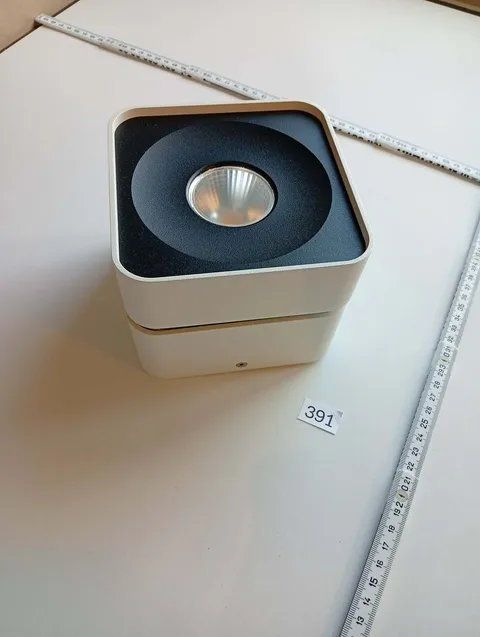 Kronleuchter & Deckenlampen: Moderne LED Wand- oder Deckenlampe quadratisch – Neu (gemäss Beschreibung) aus Ittigen von LuckyLiq