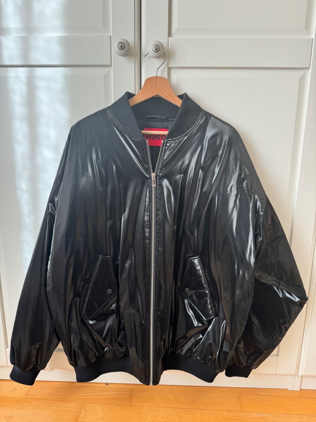 Hugo Boss Giacche: Neue Bomberjacke HUGO BOSS Gr.S! – Nuovo (secondo la descrizione) da Thalwil venduto da Iconicfashion 1