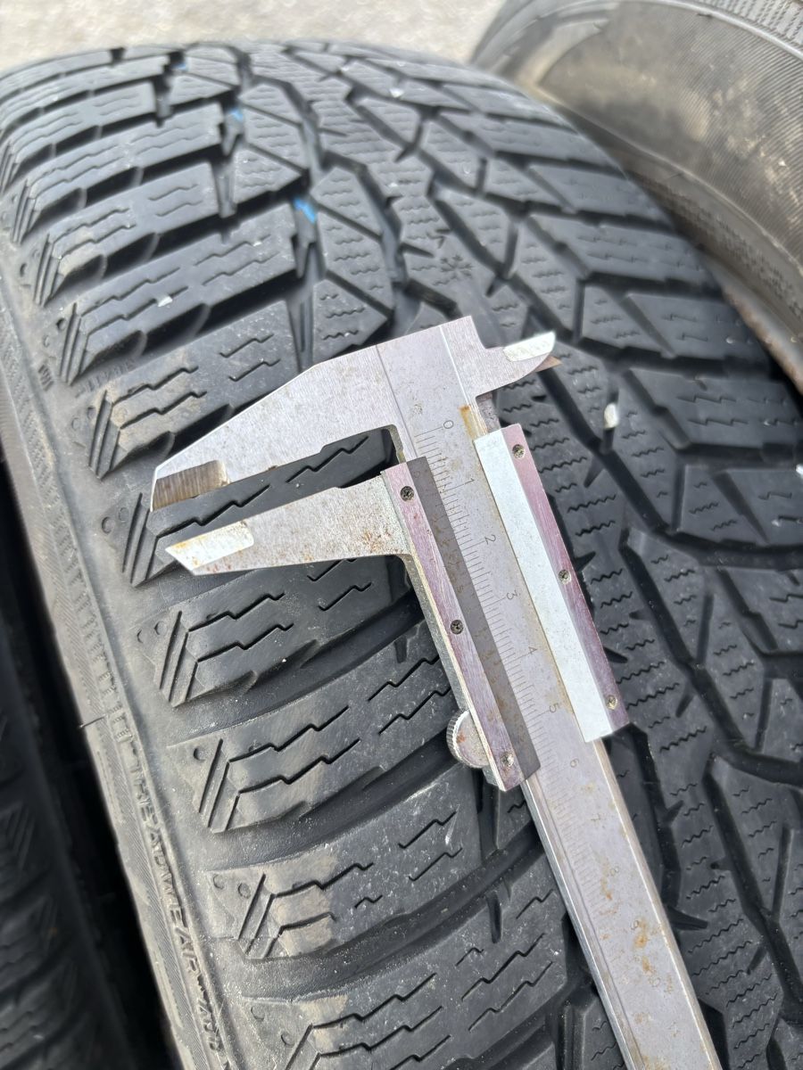 Pneumatici & Ruote complete: Winterpneus 175/65R14 Nokian – Usato da Engelburg venduto da tdi_6bpl 2