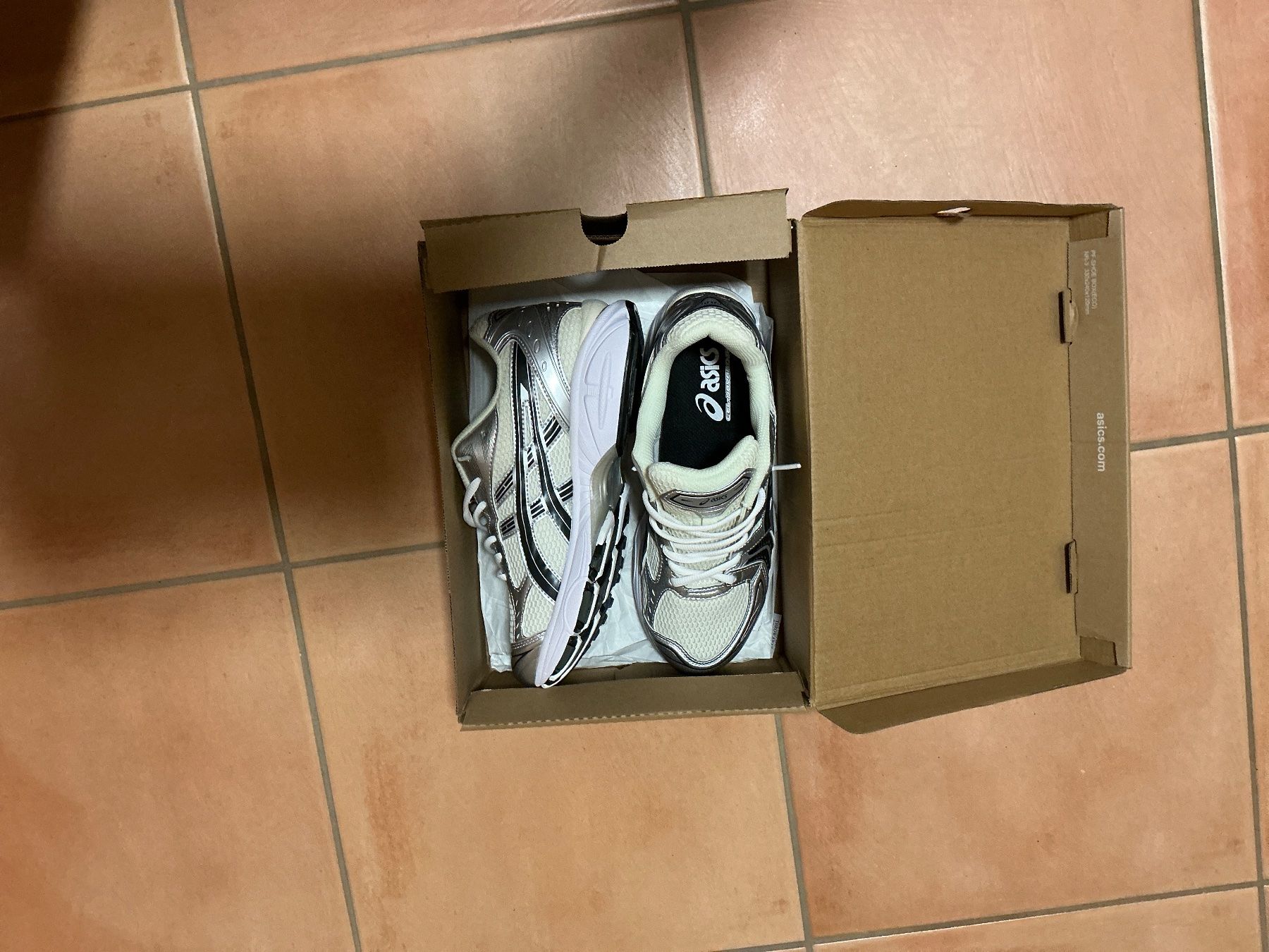 Asics Scarpe da uomo: Asics Gel-Kayano 14 taille 42 – Nuovo e nell'imballaggio originale da Gland venduto da Dedecop2