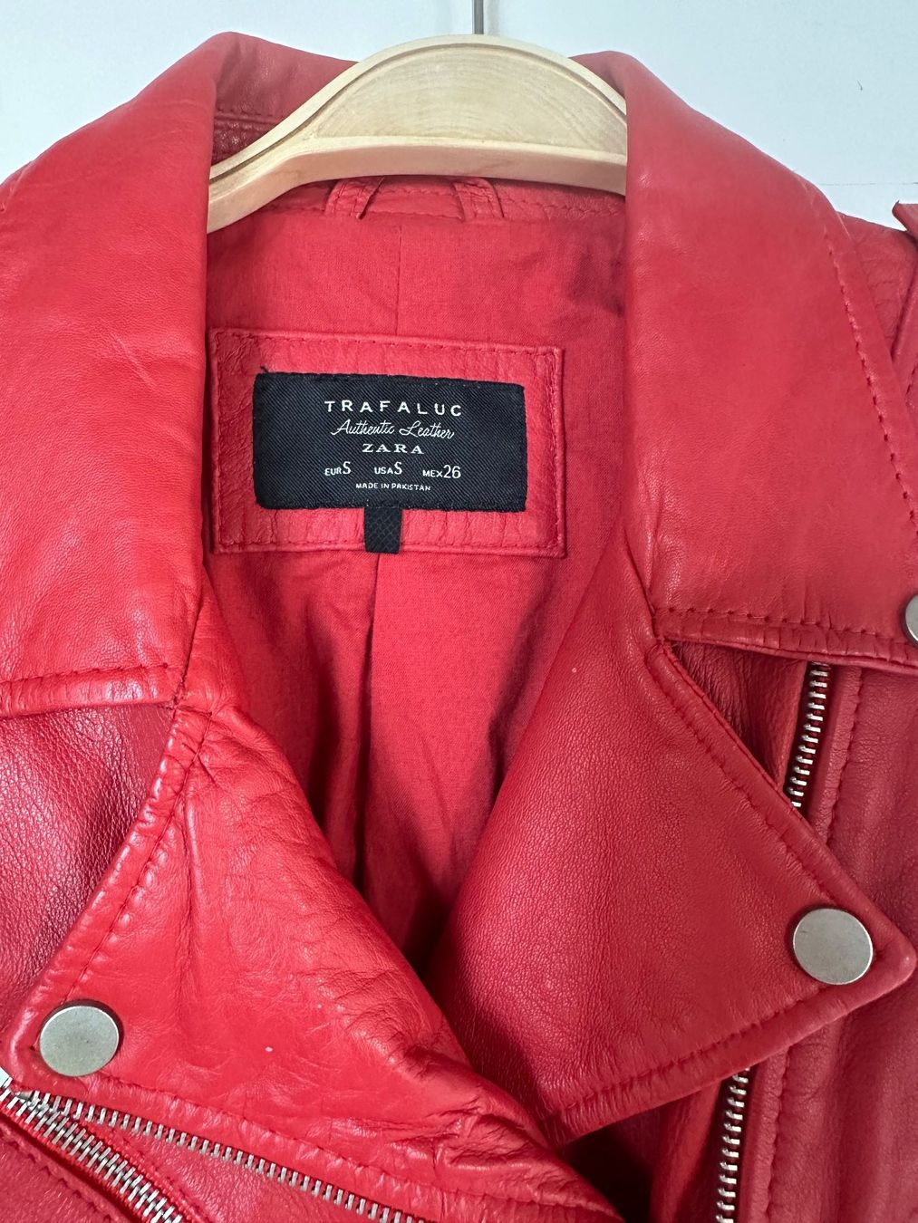Zara Jacken: Zara Echtleder Jacke rot, Gr. S – Gebraucht aus Castagnola von petrkars11 2