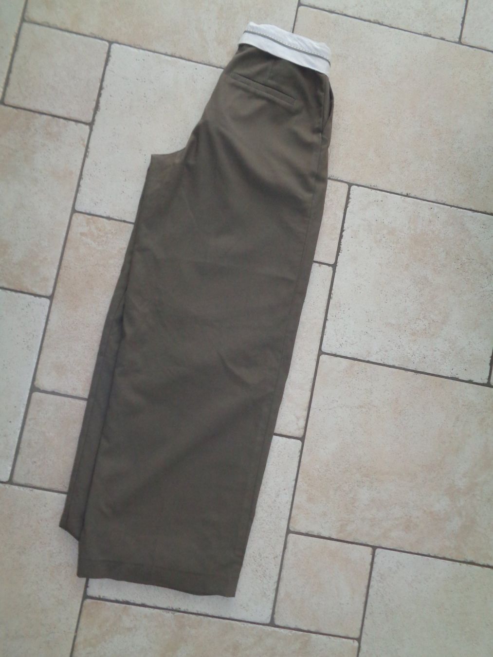 Bershka Pantalons: Hose  Bershka  Grösse 36 – D'occasion à Kreuzlingen par Robi-2003 4