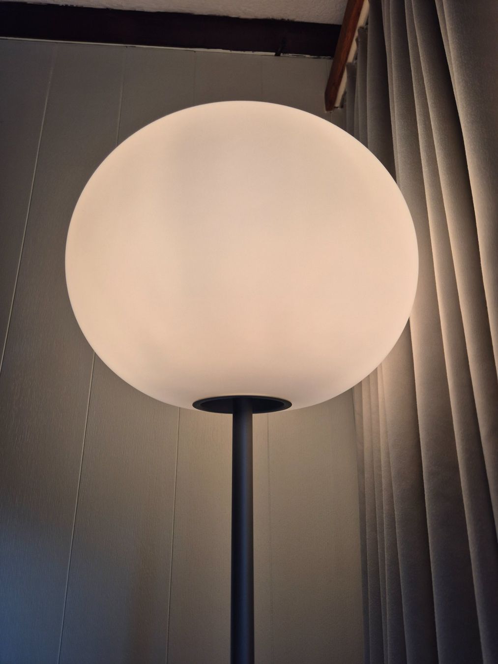 Flos Lampade: Flos Glo-Ball Floor Stehleuchte – Usato da Rafz venduto da DaSchi 1