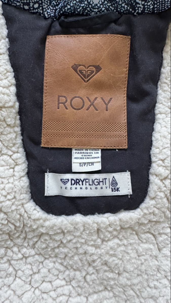 Roxy Giacche: Roxy Snowboardjacke Dryflight Technology Grösse S – Usato da Zollikon venduto da rundbsurf 7