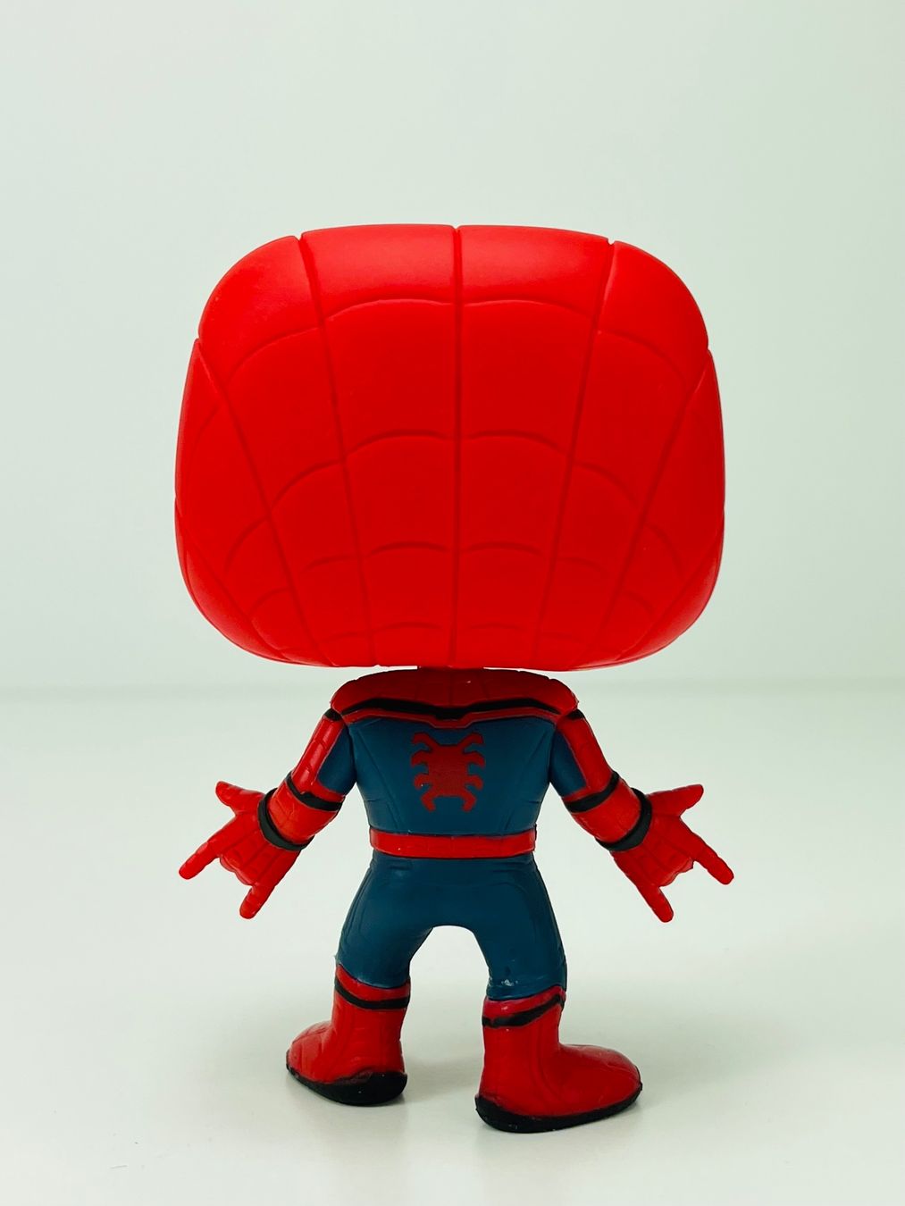 Funko Statuette: FUNKO Pop Spider-Man Homecoming #220 mit Originalbox – Usato da Zürich venduto da Arche_Brockenhaus 3