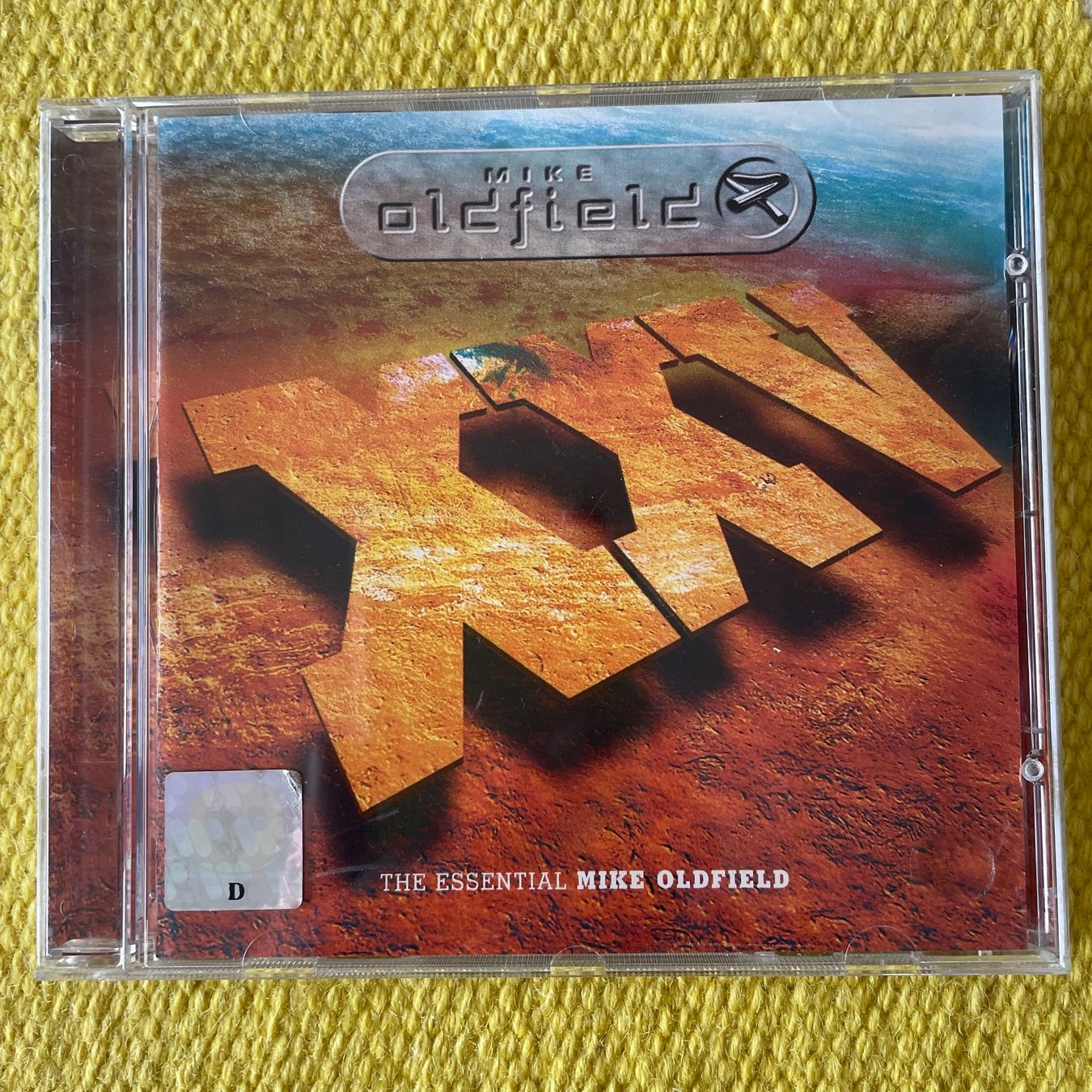 CD: MIKE OLDFIELD-THE ESSENTIAL – Usato da Rorschacherberg venduto da CD-Roli